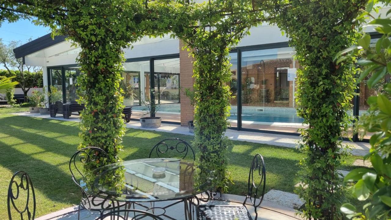 Fontana Oasis Apartments Castelnuovo del Garda Kültér fotó