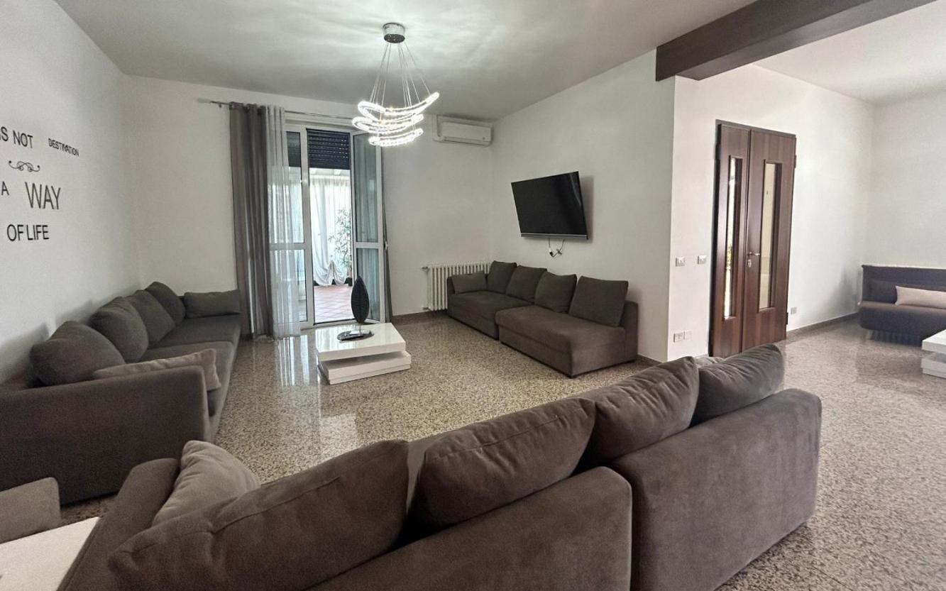 Fontana Oasis Apartments Castelnuovo del Garda Kültér fotó